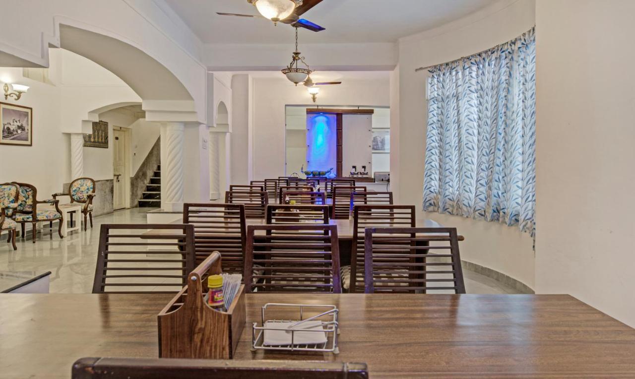 Meera Hotel 3*